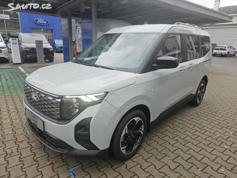 Ford Tourneo Courier, 43 kWh El Titanium